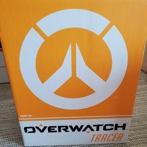 Overwatch Tracer Lena Oxton Statue Blizzard Collectible Statue